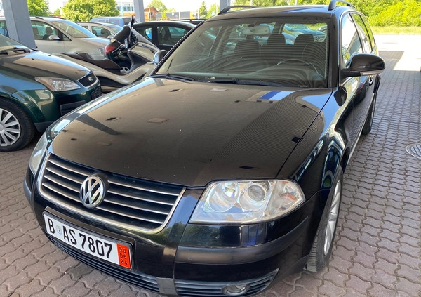 Volkswagen Passat cena 10999 przebieg: 299500, rok produkcji 2004 z Resko małe 277